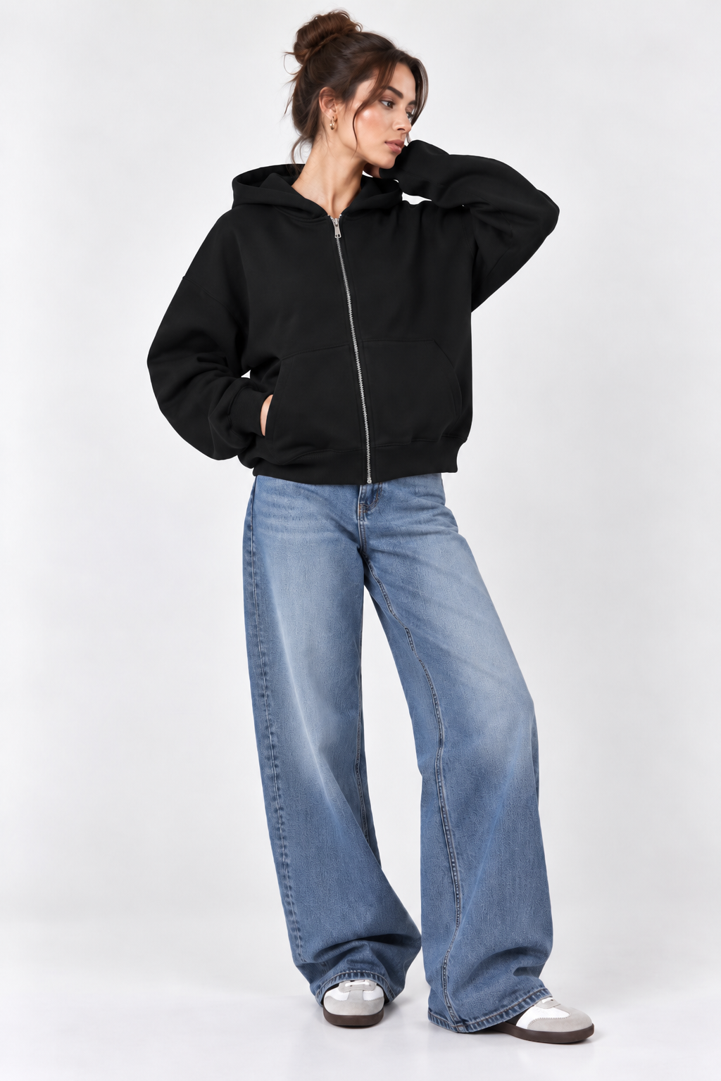 Zip-up hoodie 237