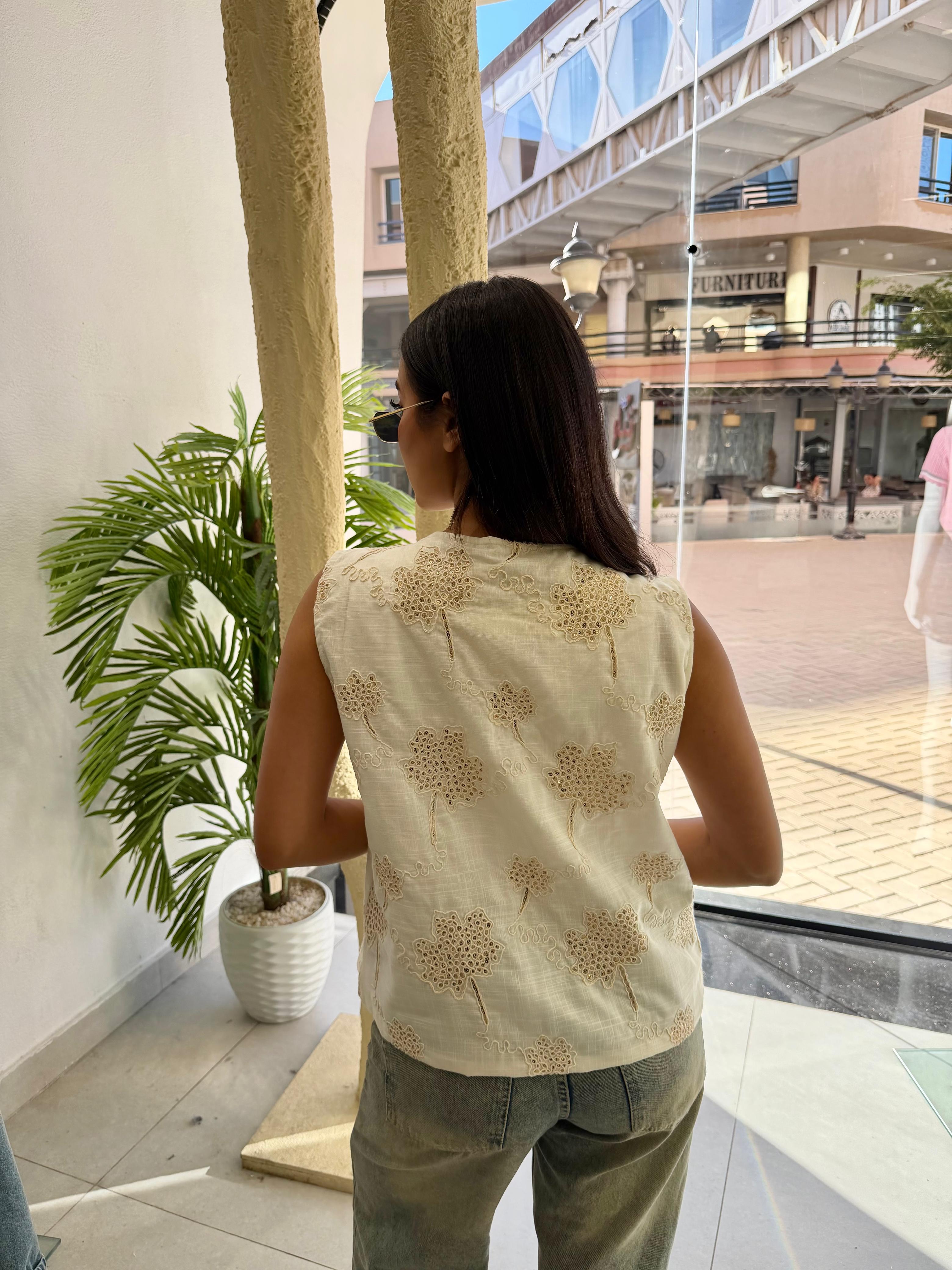 Sleeveless Vest